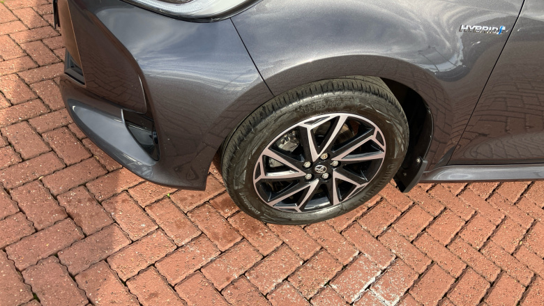 Toyota Yaris 1.5 Hybrid Design 5dr CVT Hybrid Hatchback